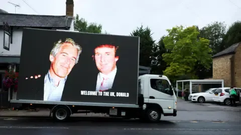 Four Detentions Made Following Donald Trump and Epstein Pictures Displayed on Windsor Castle